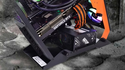 PC Artline QUBE STALKER