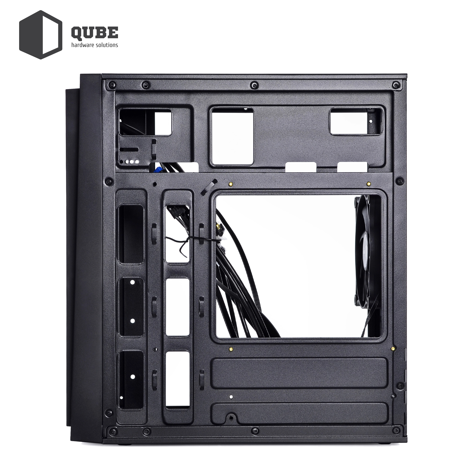 Obudowa QUBE QBC01 (QBC01_MBNU3) cena - zdjęcie 4