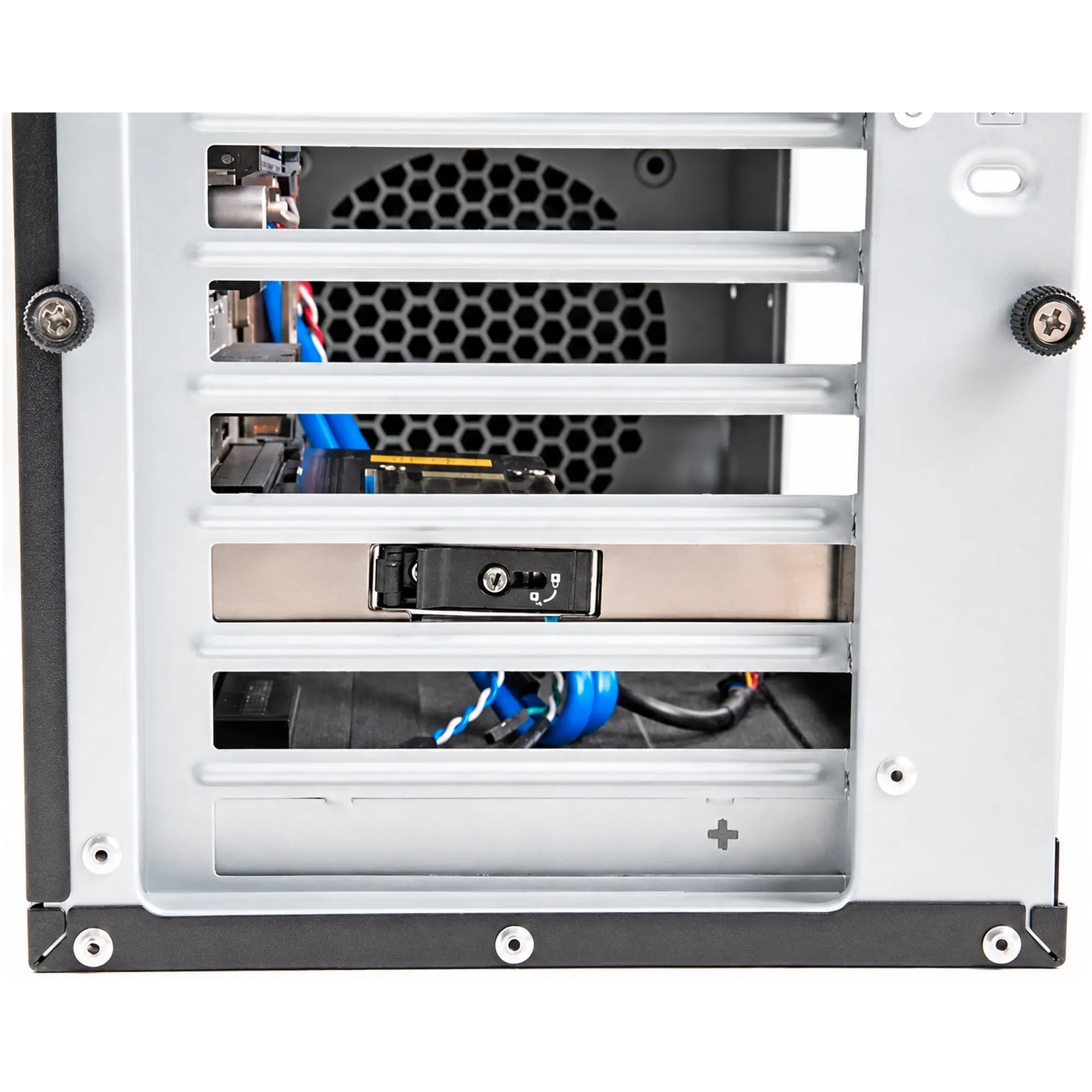 Kieszeń Delock 47028 PCIe na dysk M.2 NVMe z blokadą cena - zdjęcie 2
